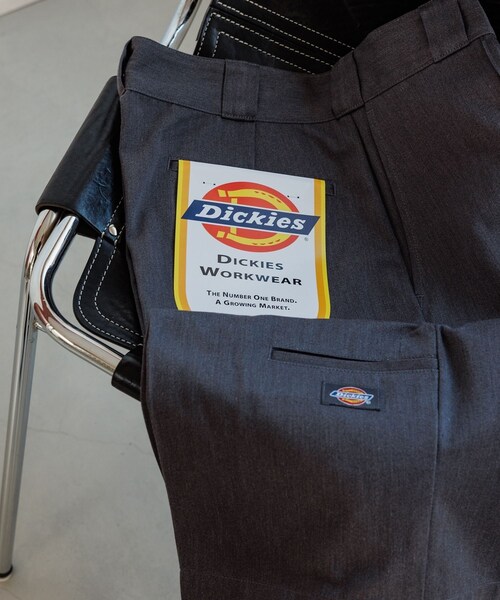 ADAM ET ROPE'（アダムエロペ）の「《別注》【DICKIES/ディッキーズ】PINTUCK SHORTS（その他パンツ・メンズ・ブラック/グレー/ベージュ・30/32/34/36）」の15枚目の写真