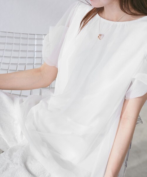 ROPE' PICNIC(ロペピクニック)の「Cutee チュールドッキングツイストスリーブトップス/リンクコーデ(Tシャツ/カットソー・レディース・ブラック/ホワイト/ライトグリーン/ブルー系・38)」の18枚目の写真