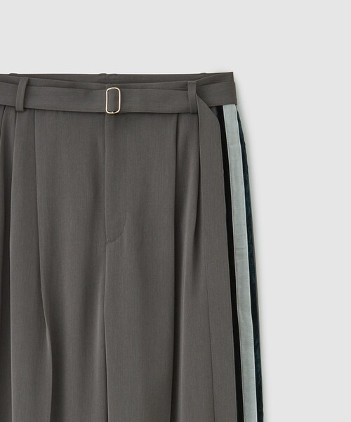 ROPE'(ロペ)の「サイドラインストレッチパンツ(その他パンツ・レディース・グレー/オフホワイト・36/38)」の13枚目の写真