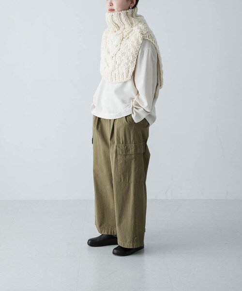 かぐれ（カグレ）の「ペルーショルダーニットウォーマー（ネックウォーマー/スヌード・レディース・IVORY/GRAY・FREE）」の8枚目の写真