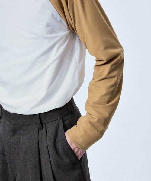 ADAM ET ROPE'(アダムエロペ)の「SHEER RINGER RAGLAN LONG SLEEVE(Tシャツ/カットソー・レディース・ホワイト/キャメル/ベージュ/ブラック・38/42)」の21枚目の写真