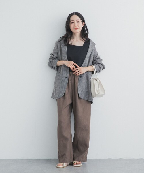 URBAN RESEARCH DOORS(アーバンリサーチドアーズ)の「異素材2WAYタンク(タンクトップ・レディース・BLACK/L.GREIGE・Free)」の6枚目の写真