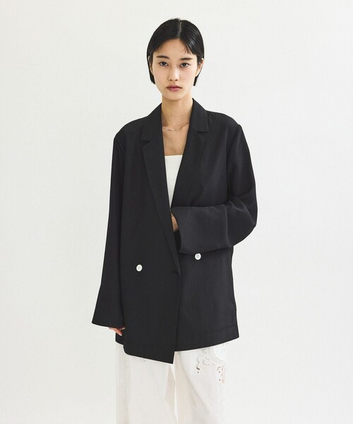 ADAM ET ROPE'(アダムエロペ)の「【サステナブル】ガウンジャケット(テーラードジャケット・レディース・ブラック/オフホワイト・F)」の9枚目の写真