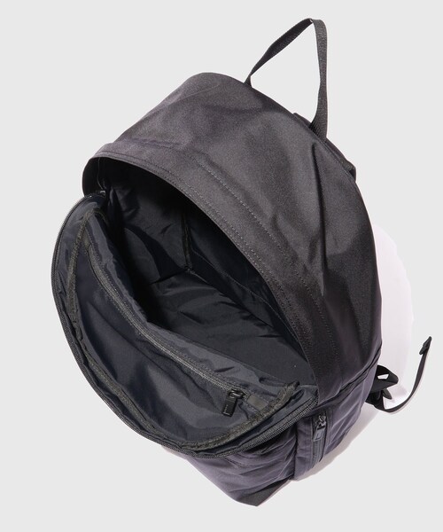 ADAM ET ROPE'（アダムエロペ）の「【MONOLITH/モノリス】BACKPACK STANDARD S（バックパック/リュック・メンズ・ブラック/ライトグレー・F）」の15枚目の写真