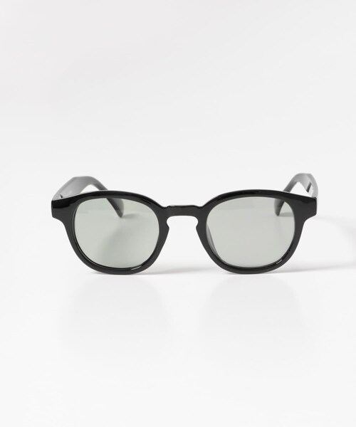 URBAN RESEARCH DOORS(アーバンリサーチドアーズ)の「ウェリントン(調光&偏光レンズ)(メガネ・メンズ・BLK/GRN/BLK/SMOKE/BLK/BLUE・-)」の4枚目の写真