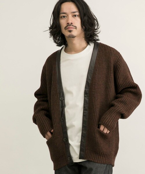 URBAN RESEARCH(アーバンリサーチ)の「COSEI 5G両畦 CARDIGAN(カーディガン/ボレロ・メンズ・BLACK/BROWN・2/3)」の14枚目の写真