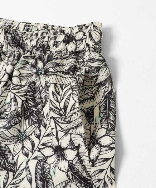 URBAN RESEARCH Sonny Label（アーバンリサーチサニーレーベル）の「REEF　FLOWER LEAF17 SHORTS（その他パンツ・メンズ・OWT/BLU・M/L）」の9枚目の写真