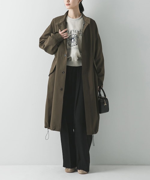 URBAN RESEARCH（アーバンリサーチ）の「『WEB限定』インナーダウン付スタンドカラーロングコート（テーラードジャケット・レディース・BLACK/KHAKI・Free）」の2枚目の写真