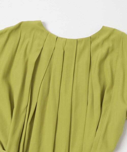 URBAN RESEARCH ROSSO（アーバンリサーチロッソ）の「『一部WEB限定カラー』タックデザインブラウス（シャツ/ブラウス・レディース・OFF/BROWN/KIWI/NAVY・Free）」の11枚目の写真