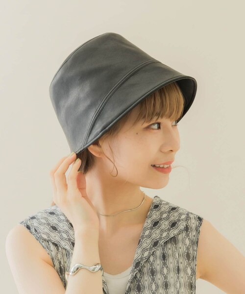 SMELLY（スメリー）の「フロントラインフェイクレザーハット（ハット・レディース・BLK/IVO・-）」の16枚目の写真