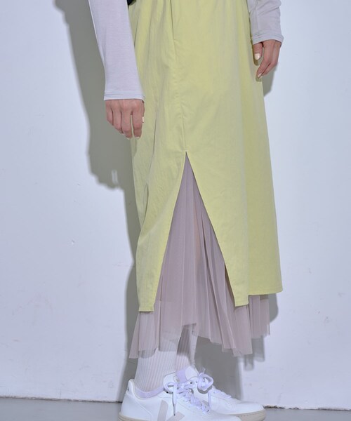 THE GOODLAND MARKET（ザグッドランドマーケット）の「『別注』MIDIUMISOLID×TGM　RE Nylon layered skirt（スカート・レディース・BEIGE/Y.GREEN/BLACK・FREE）」の19枚目の写真