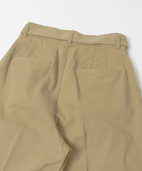 URBAN RESEARCH（アーバンリサーチ）の「ベルト付きタックワイドチノパンツ（チノパンツ・レディース・L.BEIGE/BEIGE・36/38/40）」の12枚目の写真