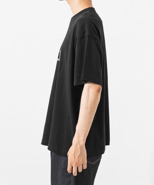 URBAN RESEARCH(アーバンリサーチ)の「thur. logo SHORT-SLEEVE T-SHIRTS(Tシャツ/カットソー・メンズ・BLACK・M/L/XL)」の9枚目の写真