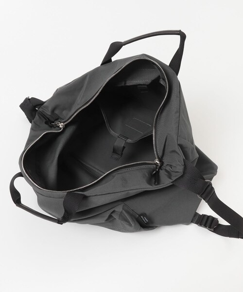 URBAN RESEARCH DOORS（アーバンリサーチドアーズ）の「STANDARD SUPPLY　FRONT POCKET SHOULDER（ショルダーバッグ・メンズ・BLACK/GREY/STEELGREY・one）」の13枚目の写真