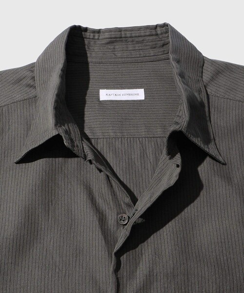 ADAM ET ROPE'(アダムエロペ)の「【KAPTAIN SUNSHINE/キャプテンサンシャイン】Regular Collar Shirt STRIPE(シャツ/ブラウス・メンズ・スミクロ/ダークブラウン・2/3/4)」の9枚目の写真