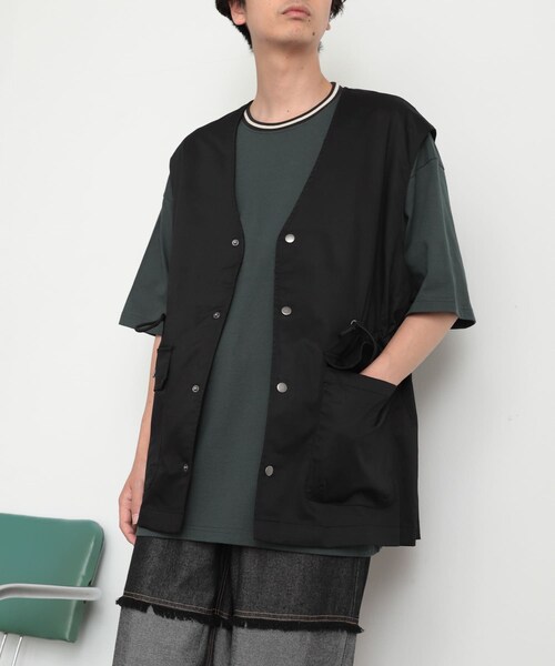 SENSE OF PLACE by URBAN RESEARCH（センスオブプレイスバイアーバンリサーチ）の「『ユニセックス』ハンティングベスト（テーラードジャケット・メンズ・GREIGE/BLACK/KHAKI・M/L）」の6枚目の写真