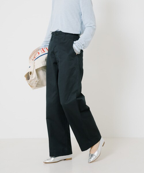 URBAN RESEARCH（アーバンリサーチ）の「CIOTA　Weapon Chino Cloth Pants（チノパンツ・レディース・D Navy/Beige・2/3）」の8枚目の写真