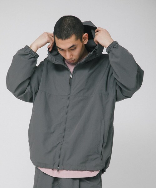 EKAL（エカル）の「『UR TECH』ナイロンタッサーフーディー（テーラードジャケット・メンズ・イエロー/ネイビー/グラファイト/レイクブルー・M/L）」の18枚目の写真