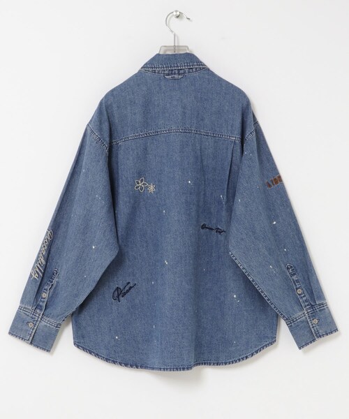 URBAN RESEARCH（アーバンリサーチ）の「『別注』PICCADILLY×URBAN RESEARCH　刺繍デニムシャツ（シャツ/ブラウス・レディース・LT GRAY/LT INDIGO・Free）」の16枚目の写真
