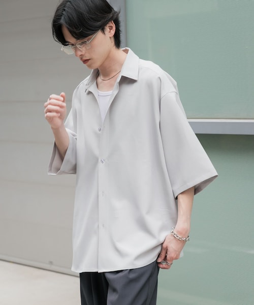 SENSE OF PLACE by URBAN RESEARCH(センスオブプレイスバイアーバンリサーチ)の「『ユニセックス』エクストラルーズショートスリーブシャツ(シャツ/ブラウス・メンズ・L.GRAY/CHARCOAL/MINT/BROWN・M/L)」の2枚目の写真