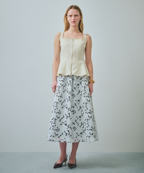 ROPE'（ロペ）の「【一部店舗限定】【REALM（レルム）】FRONT ZIP BLOUSE｜ペプラムビスチェ　26SS（シャツ/ブラウス・レディース・ブラック/ホワイト系・38）」の11枚目の写真