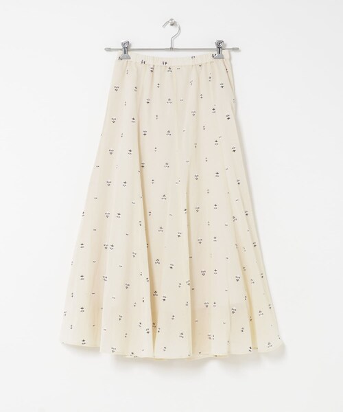 URBAN RESEARCH DOORS（アーバンリサーチドアーズ）の「小柄ダマスクプリントフレアスカート（スカート・レディース・OFF/CHARCOAL・Free）」の4枚目の写真