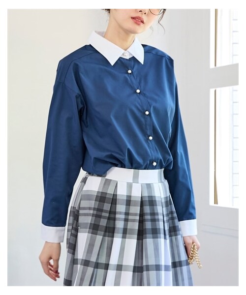 nissen（ニッセン）の「大きいサイズ パール調ボタン配色ゆるシルエットシャツ（シャツ/ブラウス・レディース・ネイビー/ラベンダー/イエローストライプ/オフホワイトストライプ・L~LL相当/3L~4L相当/5L~6L相当/8L相当/10L相当）」の15枚目の写真