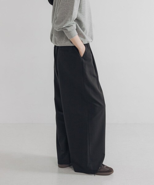 URBAN RESEARCH（アーバンリサーチ）の「『3サイズ展開』『イージーケア』 ウール混タックギャザーストレートパンツ（その他パンツ・レディース・BEIGE/CHARCOAL/BLACK/CCL STRIPE/NVY STRIPE・36/38/40）」の14枚目の写真