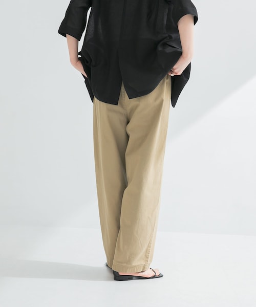 URBAN RESEARCH（アーバンリサーチ）の「『3サイズ展開』チノイージーパンツ（チノパンツ・レディース・BEIGE/OFF・38/40/36）」の22枚目の写真