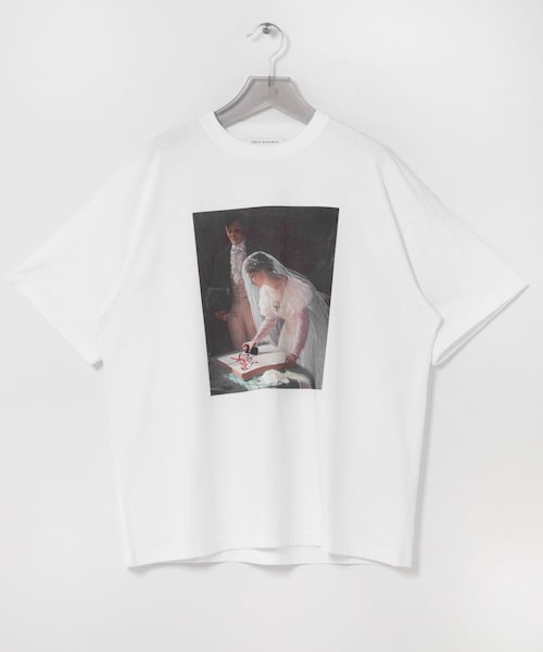URBAN RESEARCH(アーバンリサーチ)の「THE WEDDING LADY T-SHIRTS(Tシャツ/カットソー・メンズ・WHITE/BLACK・M/L/XL/XXL)」の1枚目の写真