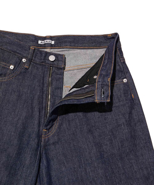 ADAM ET ROPE'（アダムエロペ）の「【AURALEE/オーラリー】HARD TWIST DENIM WIDE PANTS（デニムパンツ・メンズ・ネイビー・28/30/32）」の19枚目の写真