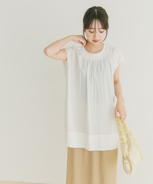 ITEMS URBANRESEARCH（アイテムズ アーバンリサーチ）の「サイドスリットフレンチブラウス（シャツ/ブラウス・レディース・RENGA/OFF/NVY・FREE）」の7枚目の写真