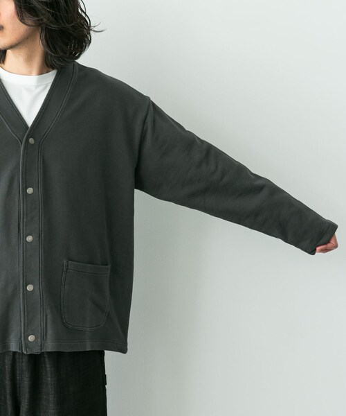 URBAN RESEARCH Sonny Label（アーバンリサーチサニーレーベル）の「スウェットVネックカーディガン（スウェット・メンズ・チャコール/ネイビー・M/L）」の14枚目の写真