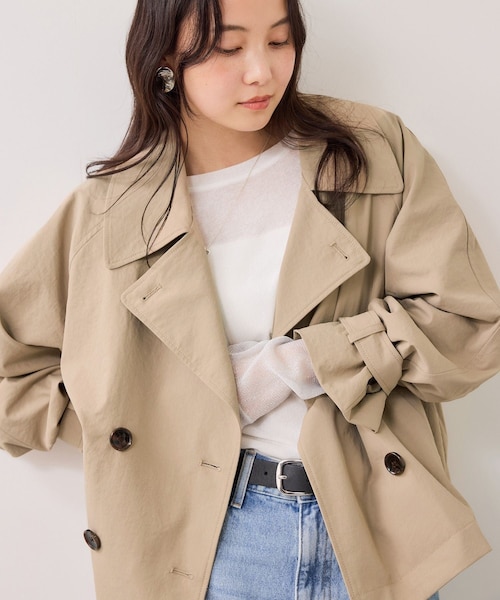 VIS（ビス）の「ショートトレンチコート/UVケア・撥水・花粉ガード（トレンチコート・レディース・ベージュ系/ネイビー・F）」の8枚目の写真