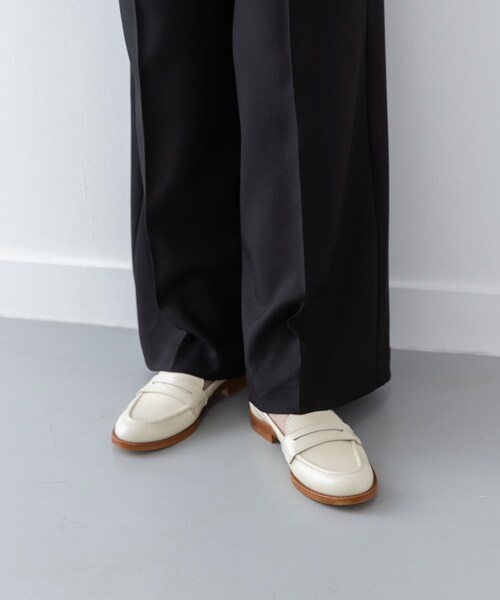 URBAN RESEARCH Sonny Label（アーバンリサーチサニーレーベル）の「ENESS　レザーローファー（ローファー・レディース・BEIGE/BLACK・37/38）」の8枚目の写真