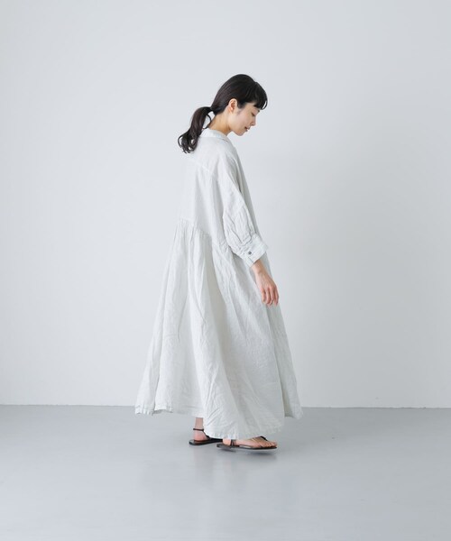 かぐれ（カグレ）の「Honnete　GATHERED DRESS（ワンピース・レディース・SILVER/BLUE/NOIR・One）」の19枚目の写真