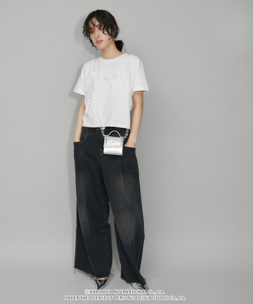 ADAM ET ROPE'(アダムエロペ)の「【ANGEL BLUE×ADAM ET ROPE'】ボールチェーンミニバッグ(ショルダーバッグ・レディース・ホワイト/シルバー・F)」の21枚目の写真