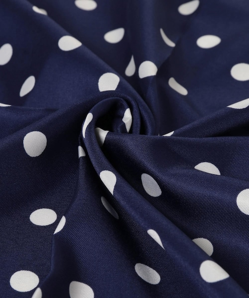URBAN RESEARCH DOORS(アーバンリサーチドアーズ)の「ドットスカーフ(バンダナ/スカーフ・レディース・NAVY/BEIGE/SILVER・One/one)」の8枚目の写真