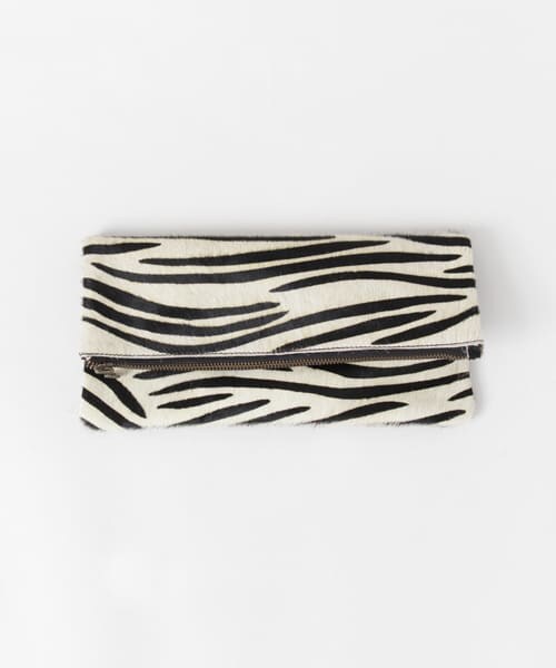 URBAN RESEARCH DOORS（アーバンリサーチドアーズ）の「ハラコクラッチ（クラッチバッグ・レディース・ゼブラ/ダルメシアン・one）」の3枚目の写真