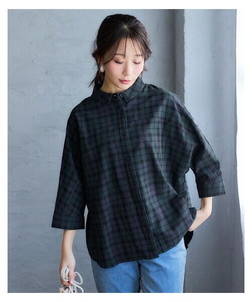 nissen（ニッセン）の「＜大きいサイズ＞綿１００％柔らか７分袖ドルマンゆるシャツチュニック（チュニック・レディース・黒系チェック/ベージュ系ストライプ/ブルー系ストライプ/ブラックウォッチ・L/LL/3L/4L/5L/6L/8L/10L）」の17枚目の写真