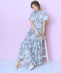 marun | ＜大きいサイズ＞プリーツデザインフレア袖ワンピース　marun(ワンピース)