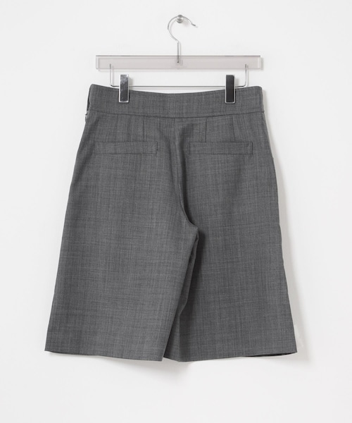 URBAN RESEARCH(アーバンリサーチ)の「GANNI LOW WAISTED BERMUDA(その他パンツ・レディース・PHANTOM・36/38)」の6枚目の写真