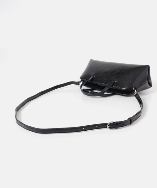 URBAN RESEARCH ROSSO（アーバンリサーチロッソ）の「KOMOREBI MUSEUM　SLIM BOSTON BAG（ハンドバッグ・レディース・LBLACK・-）」の6枚目の写真