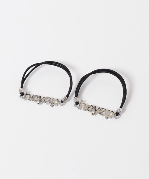 URBAN RESEARCH ROSSO（アーバンリサーチロッソ）の「heyep　LOGO HAIR TIES 2-PIECE（ヘアゴム・レディース・BLACK/SILVER・-）」の2枚目の写真