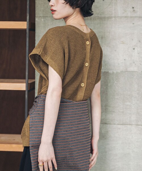 URBAN RESEARCH DOORS（アーバンリサーチドアーズ）の「『UR TECH』Aircare2WAYニットベスト（ベスト・レディース・MIXGRAY/BROWN/BLUE・Free）」の14枚目の写真