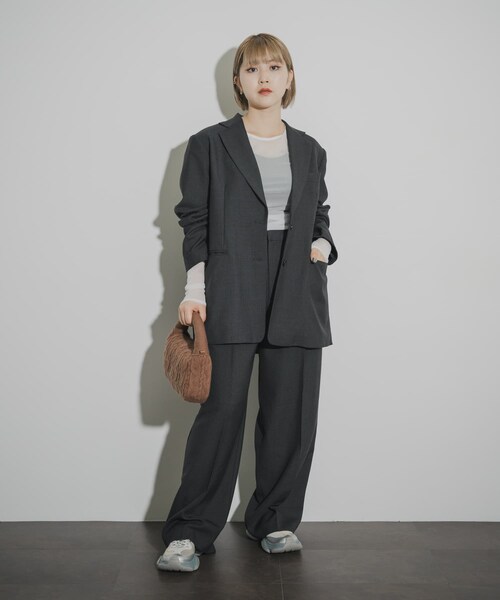 THE GOODLAND MARKET（ザグッドランドマーケット）の「cwtch　2TUCK WOOL SLACKS（その他パンツ・レディース・GRAY/CHARCOAL・1/2）」の8枚目の写真