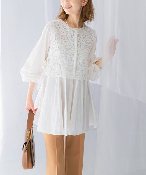 URBAN RESEARCH ROSSO（アーバンリサーチロッソ）の「ボリュームフレアートップス（シャツ/ブラウス・レディース・off/green・FREE）」の5枚目の写真