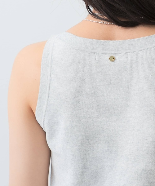 URBAN RESEARCH ROSSO（アーバンリサーチロッソ）の「F by ROSSO　ウォッシャブルミラノリブアメスリニット（ニット/セーター・レディース・BLACK/L/GRAY/BROWN/NAVY×OW・FREE）」の20枚目の写真