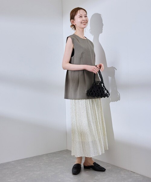 ROPE' PICNIC(ロペピクニック)の「【UV対応】【リネンライク・シリーズ】ペプラムジレベスト/通勤・セットアップ対応(ベスト・レディース・グレー/グレー系/ダークブラウン/ネイビー・38)」の22枚目の写真
