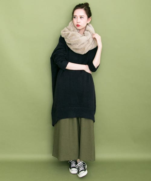 KBF（ケイビーエフ）の「WEB限定 ボリュームネックウォーマー（ネックウォーマー/スヌード・レディース・CHARCOAL/GRAYGE/BROWNMIX・one）」の11枚目の写真